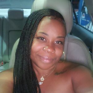 Meet your Posher, Aisha